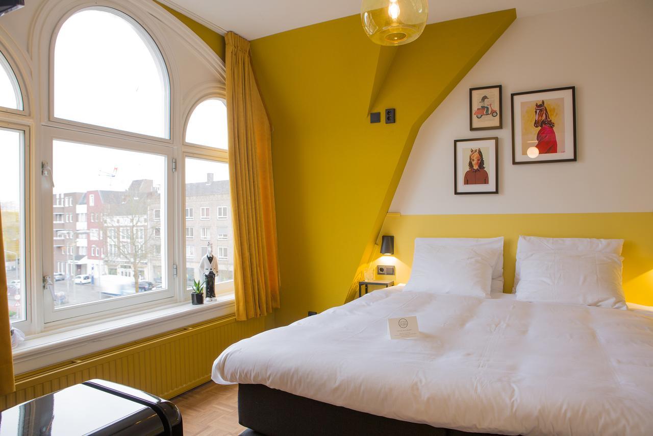 Little Duke Hotel 登博斯 外观 照片