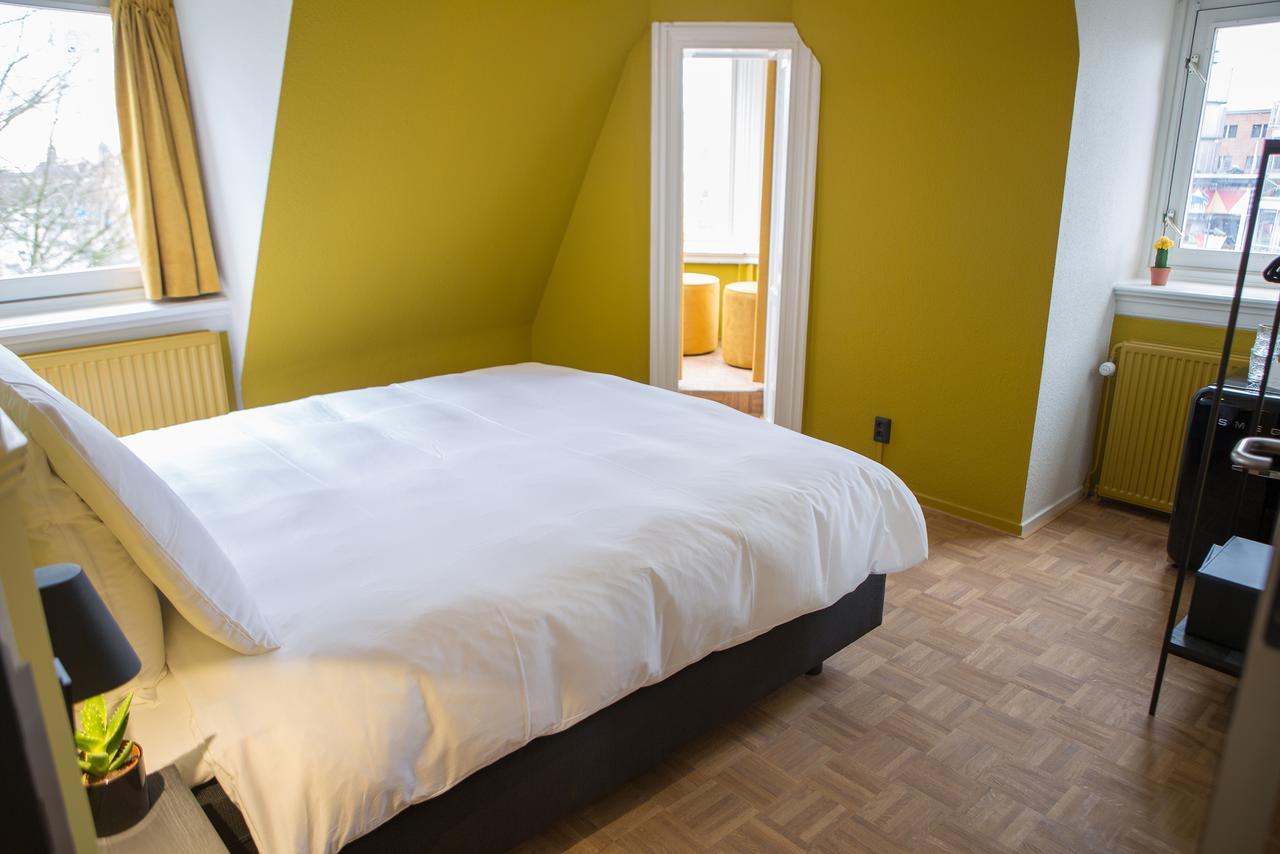 Little Duke Hotel 登博斯 外观 照片